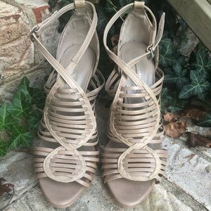 Zara high heels size 9 color nude